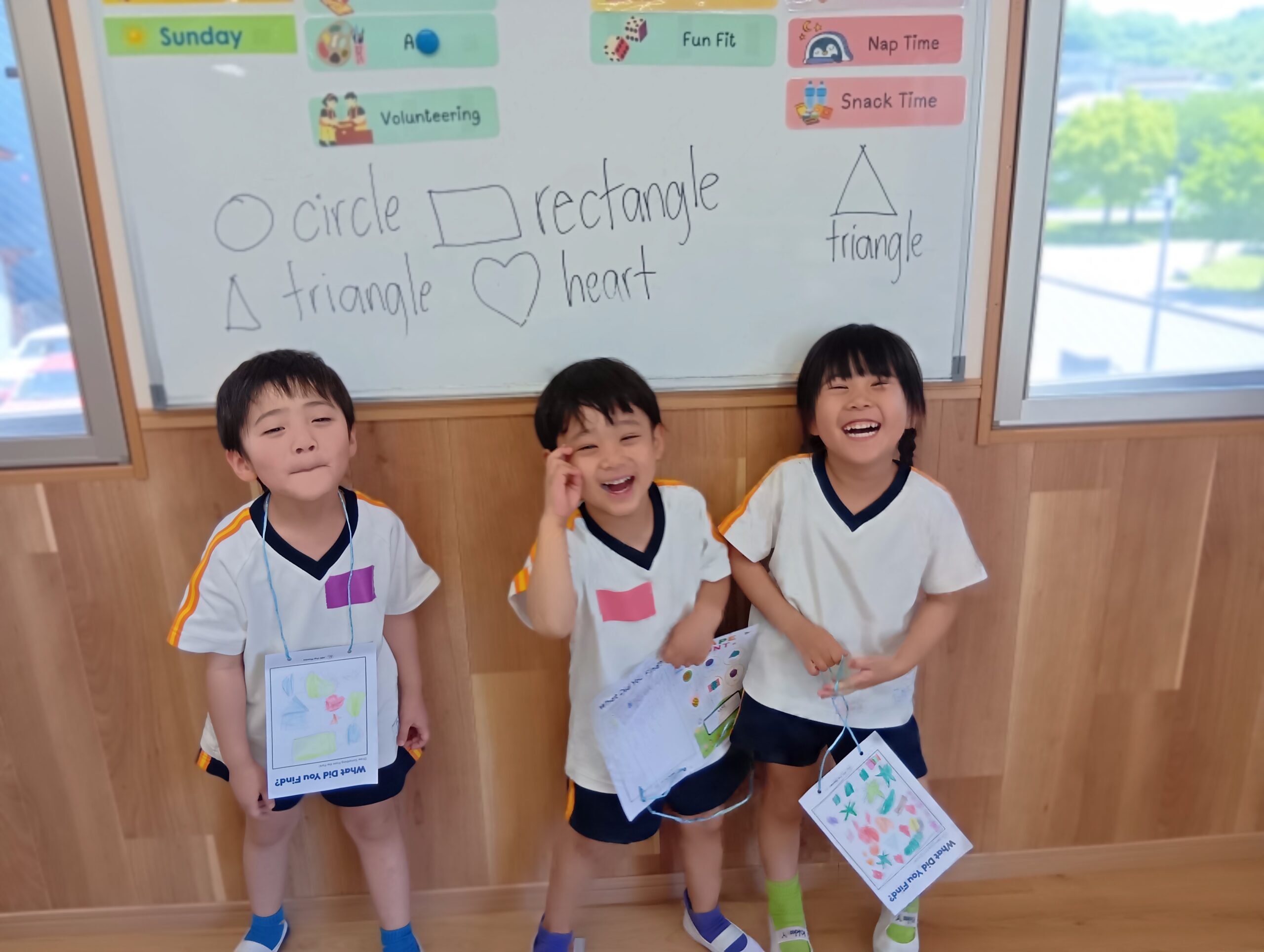 大分市の2歳児インターナショナルプリスクールの遠足の様子｜パシフィックイングリッシュ